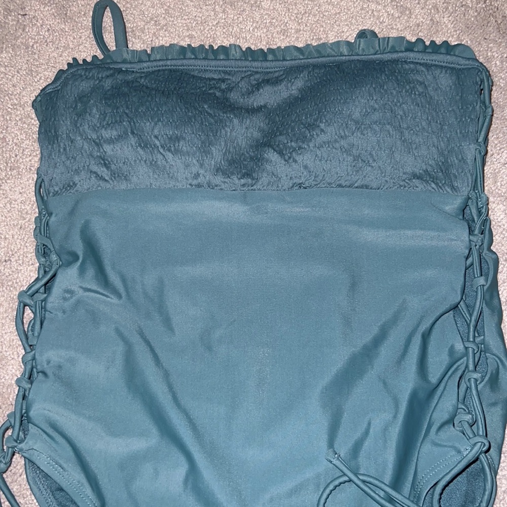 Bathing suit - Picture 2 of 3